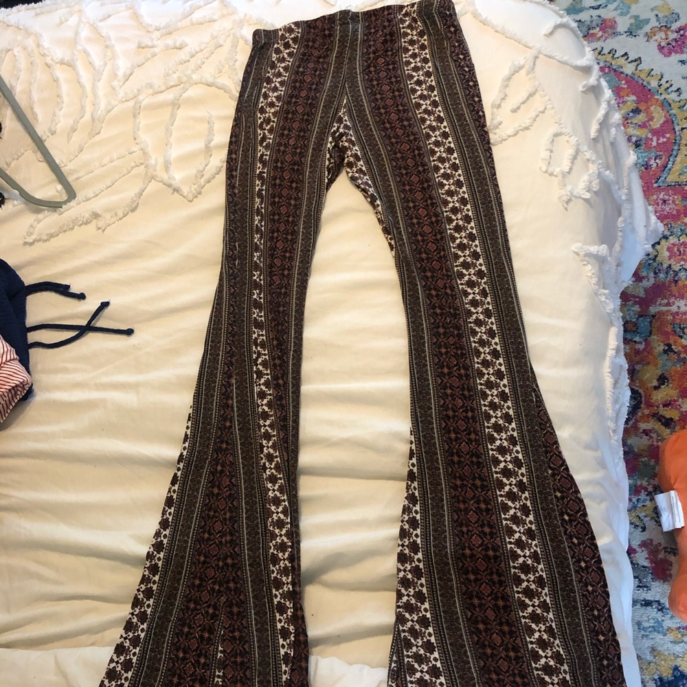 ☮️FLARE PANTS☮️